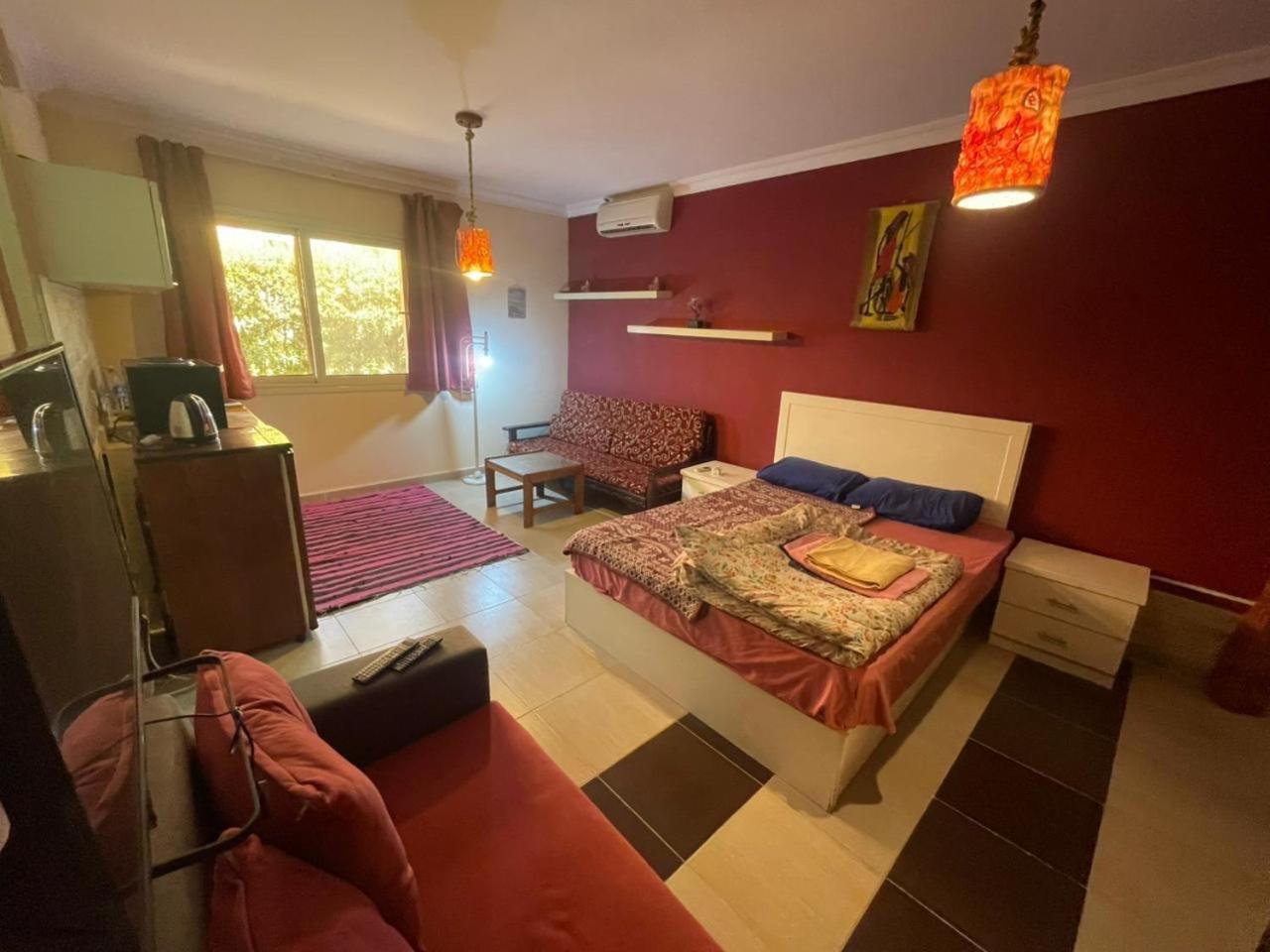 Comfortable In Karma With Private And Pools Family Only Or Female Appartement