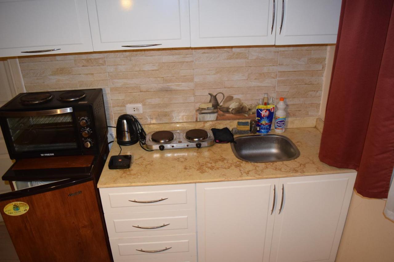 Apartment Comfortable In Karma With Private And Pools Family Only Or Female
